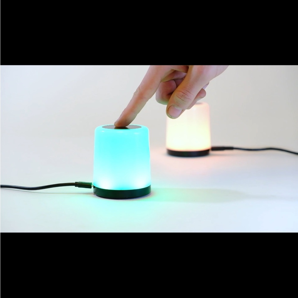 TWO SYNCLIGHTS
Long Distance Friendship Lamp